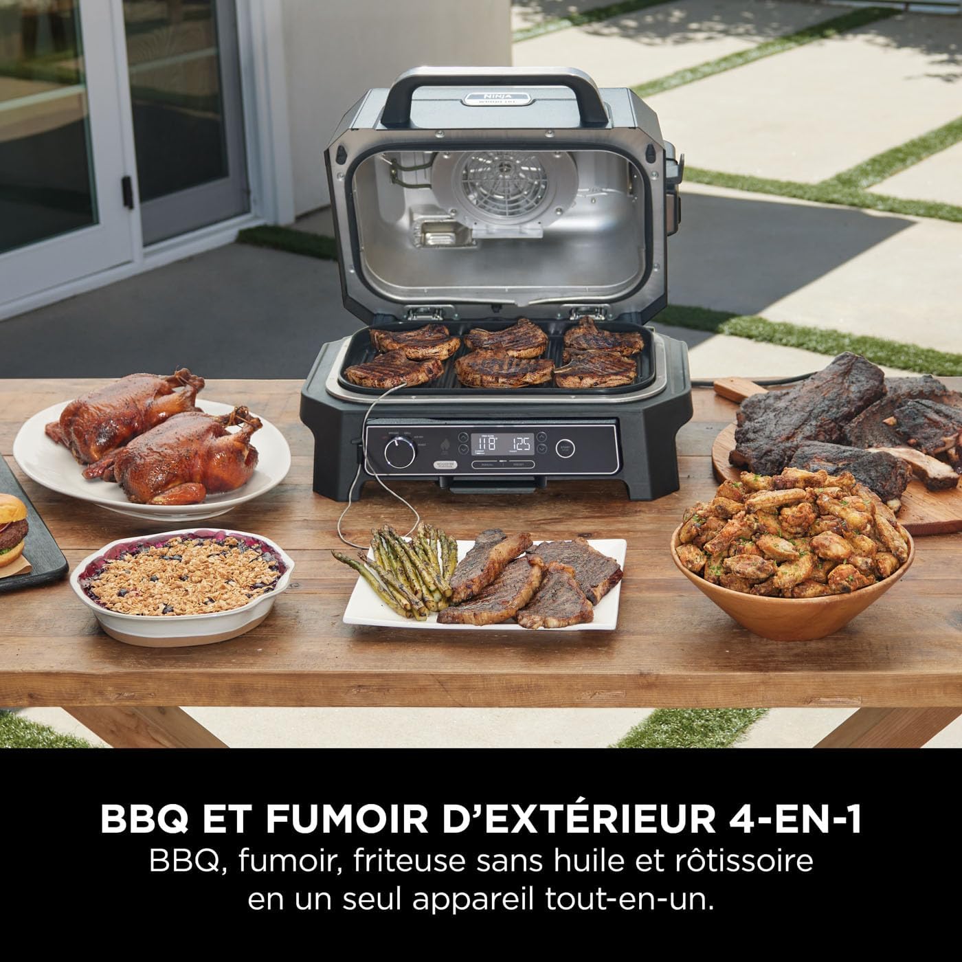 Ninja Woodfire elektrische grill, grill, rookoven en airfryer, 7-in-1 buitenbarbecue, grillen, airfryer, roken, braden, oven, weerbestendig, antiaanbaklaag, draagbaar, grijs/zwart OG701EU 