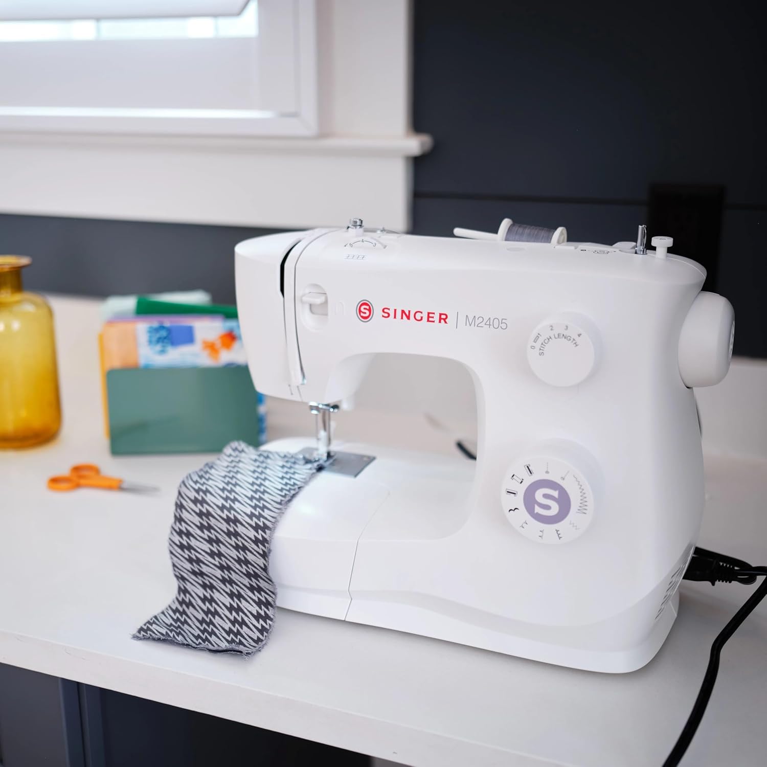 Machine à coudre Singer M2405