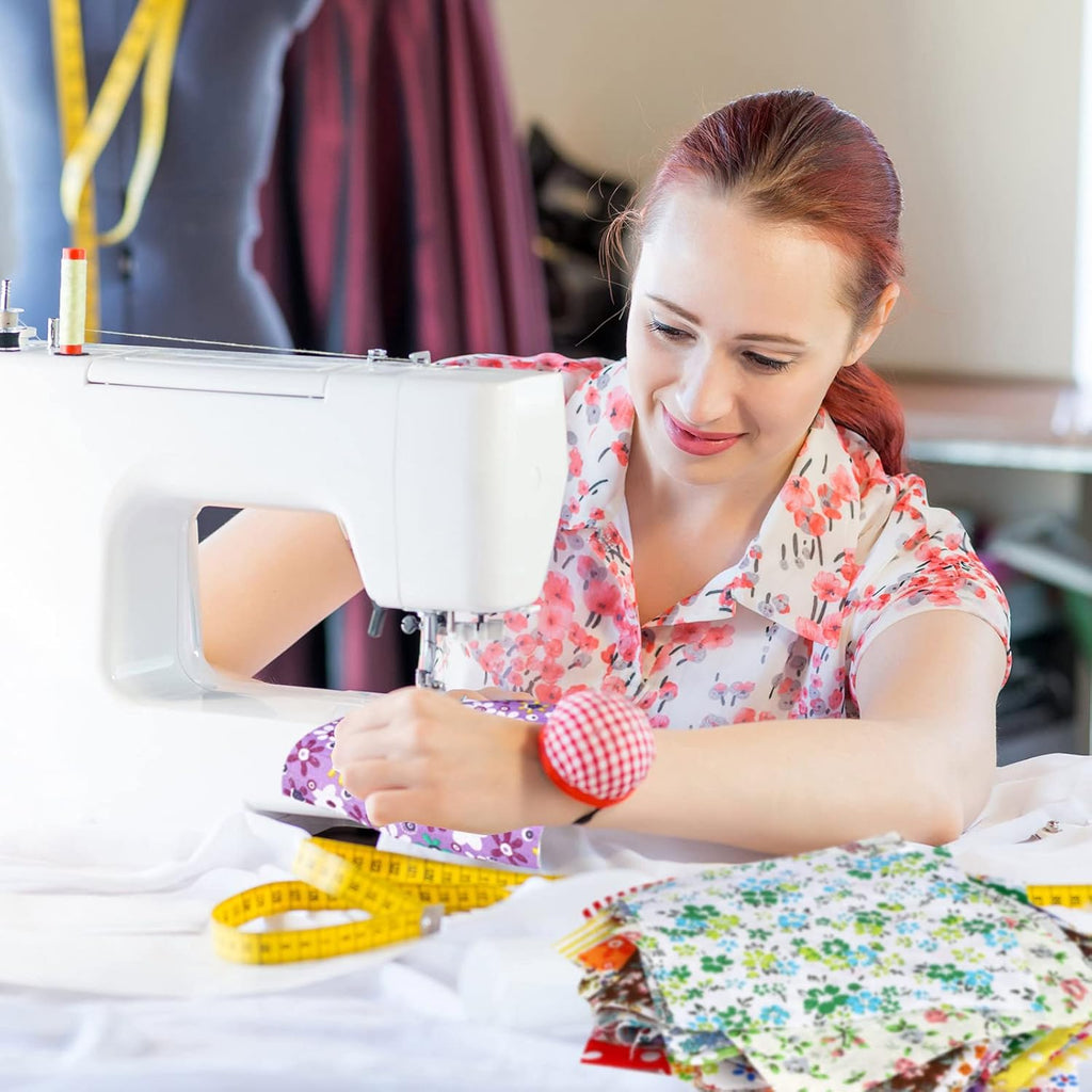 Tatuo 150 pièces 4 × 4 pouces carrés de tissu en coton Bundle tissu de courtepointe tissus de patchwork floral matériel imprimé tissu de patchwork de couture pour bricolage artisanat couture accessoires faits à la main