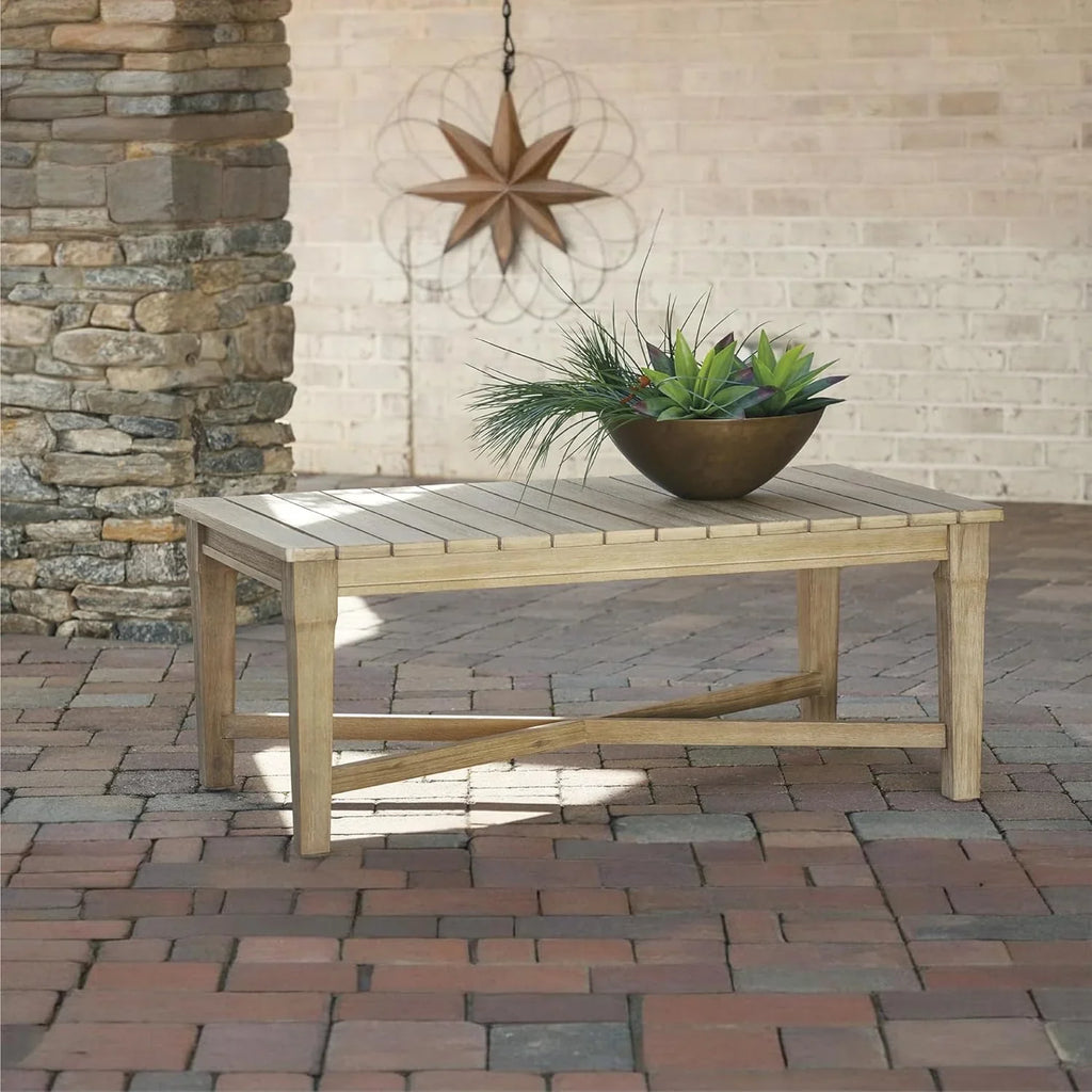 Terrasse extérieure avec vue sur la côte et canapé en eucalyptus