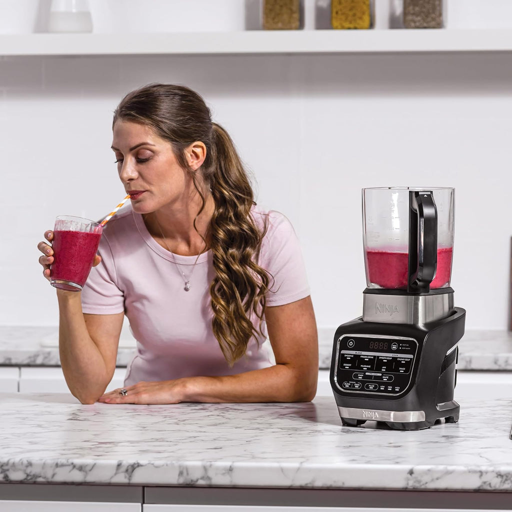 Ninja Foodi blender en soepmixer, 10 Auto-iQ programma's, 1,7 liter glazen kan, warm- en koudmixer, ingebouwd verwarmingselement, reinigingsprogramma en borstel, 1000 W, zwart HB150EU 