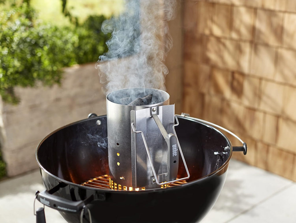 Weber Compact Kettle barbecue au charbon de bois, surface de cuisson Ø 57cm, barbecue avec couvercle et cuve en acier emaillé, trépied et roues, grille chromée - Noir (1321004)