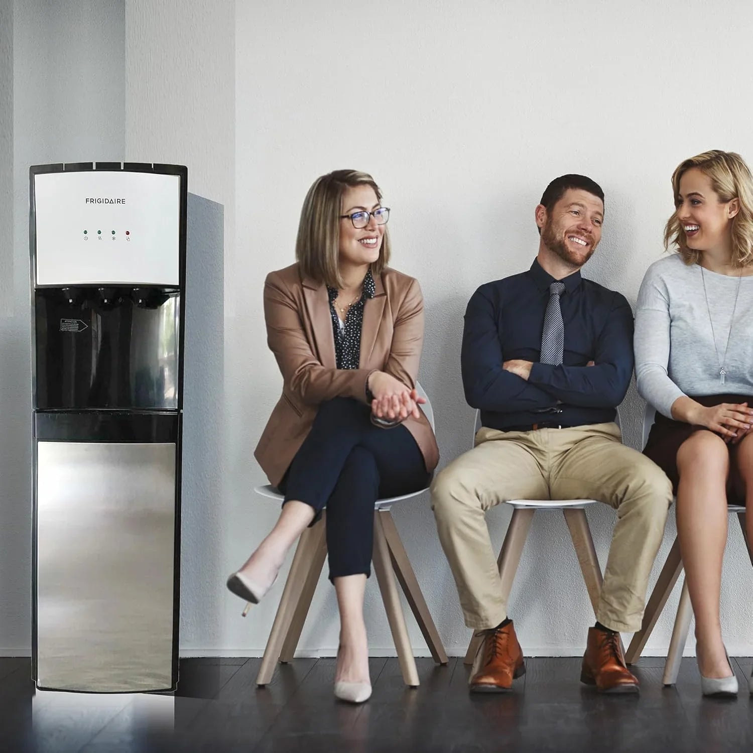 Distributeur d'eau et de glaçons Frigidaire à chargement par le haut - Eau chaude et froide - Verrouillage de sécurité pour enfants