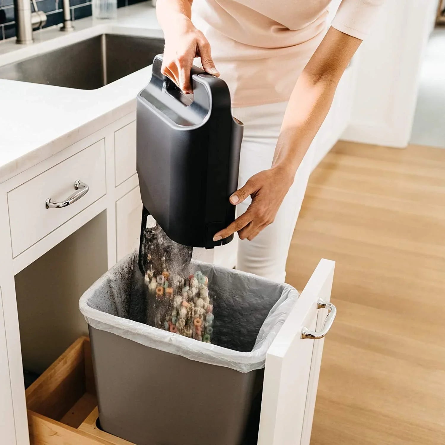 Aspirateur robot, commande vocale, navigation, carte du domicile, stockage de 60 jours