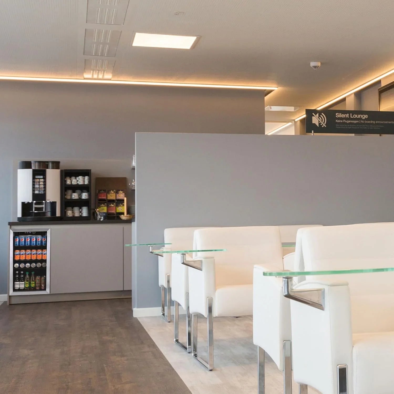 Réfrigérateur et glacière à boissons Mini-réfrigérateur 115 canettes avec porte vitrée